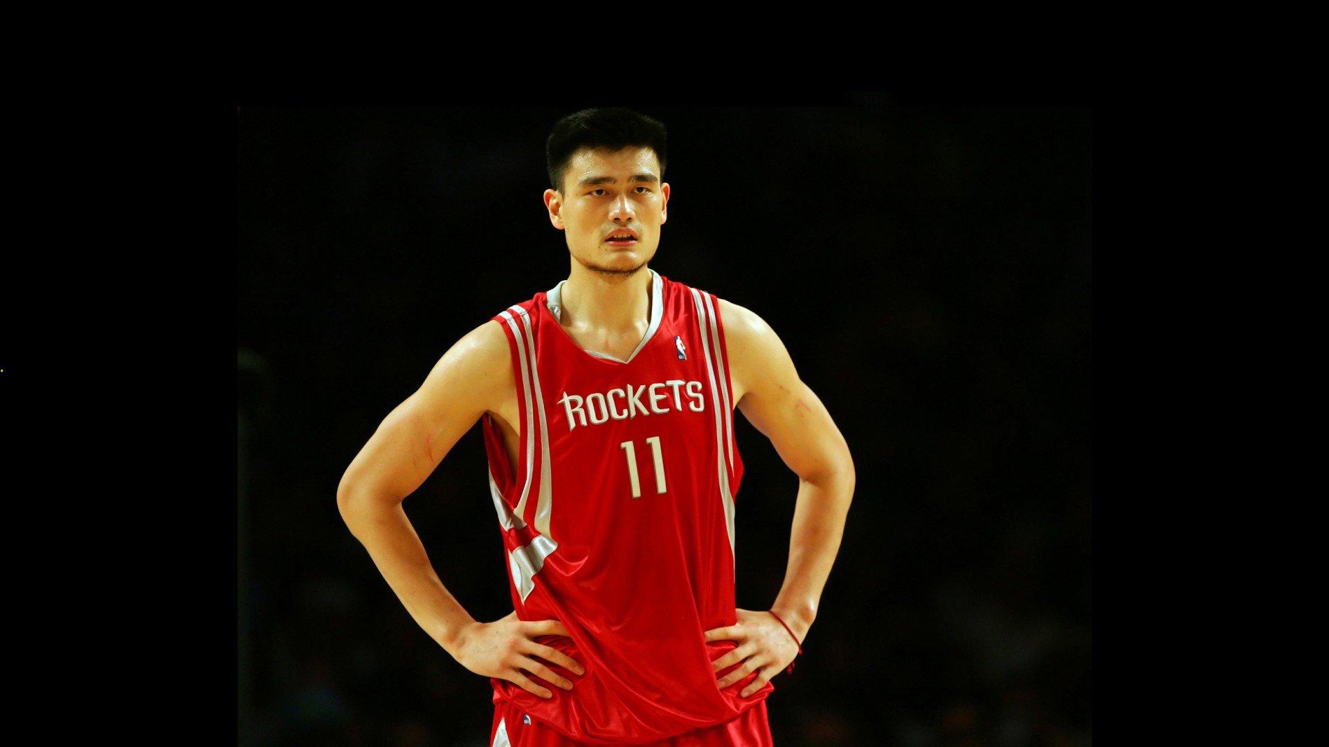 NBA总决赛激战正酣 勇士队逆转取胜扳平大比分